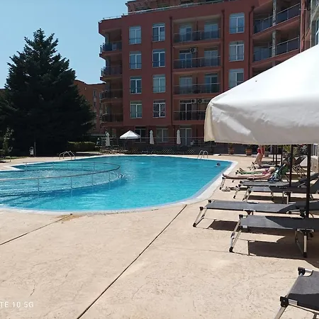 公寓 Rainbow 2 Complex