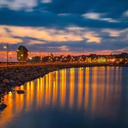 Rainbow 2 Complex Σάνι Μπιτς