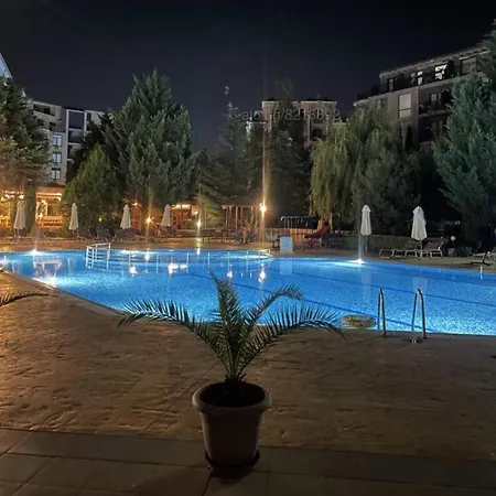 Rainbow 2 Complex Σάνι Μπιτς