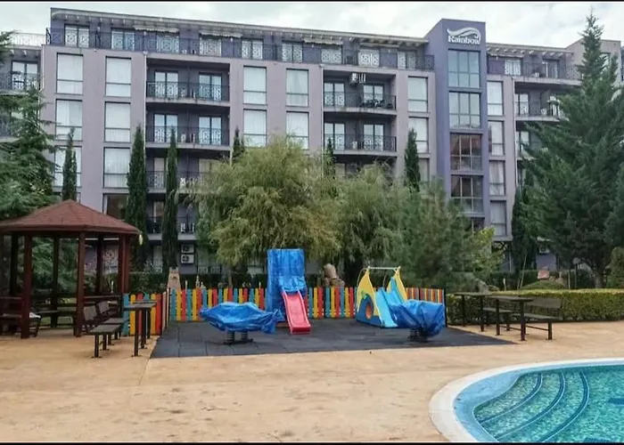 Rainbow 2 Complex Apartman 3*