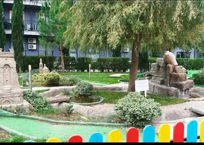 Rainbow 2 Complex 3* Napospart